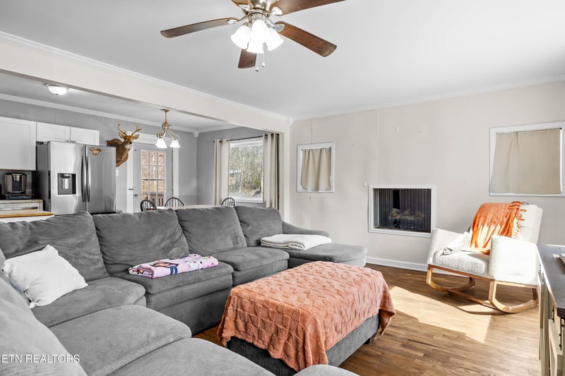 135 Dogwood Ct, Harriman, TN 37748