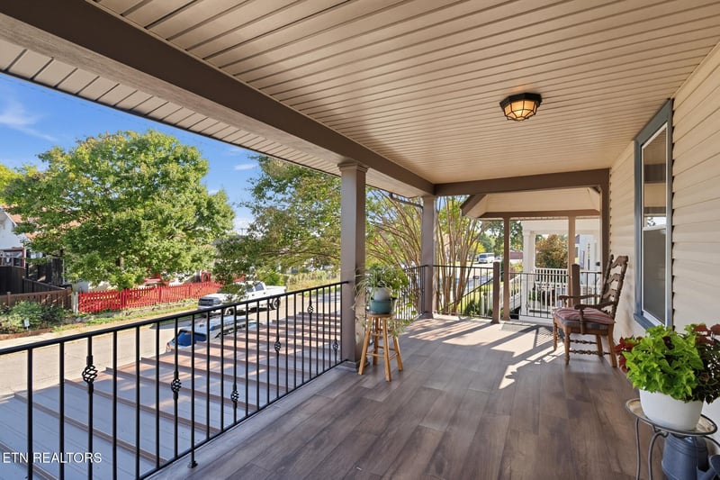 135 E Emerald Ave, Knoxville, TN 37917
