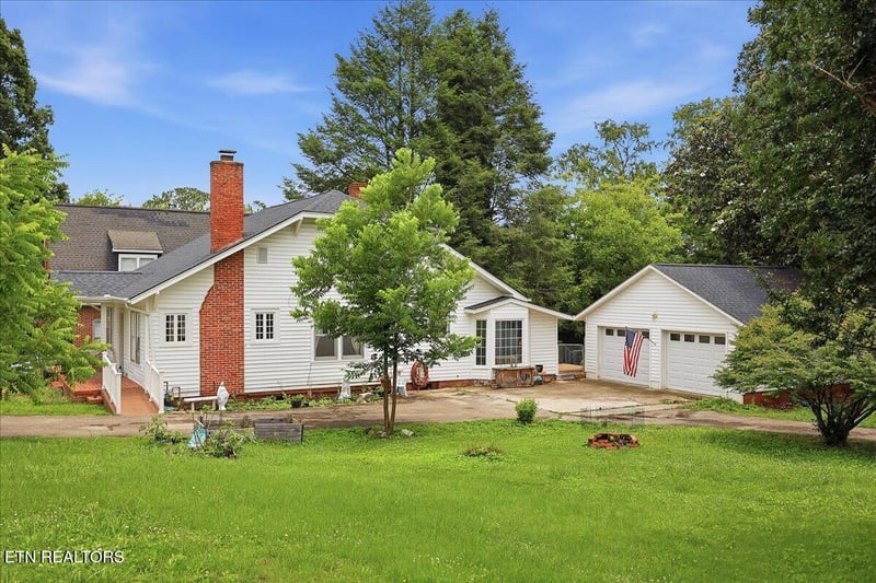 135 E Old Andrew Johnson Hwy, Jefferson City, TN 37760