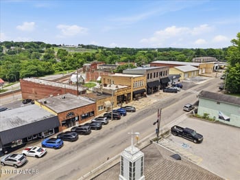 135 E Old Andrew Johnson Hwy, Jefferson City, TN 37760