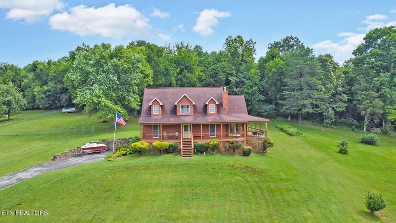 135 Easter Dr, Rockwood, TN 37854