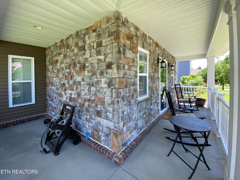 135 Fallberry St, Oak Ridge, TN 37830