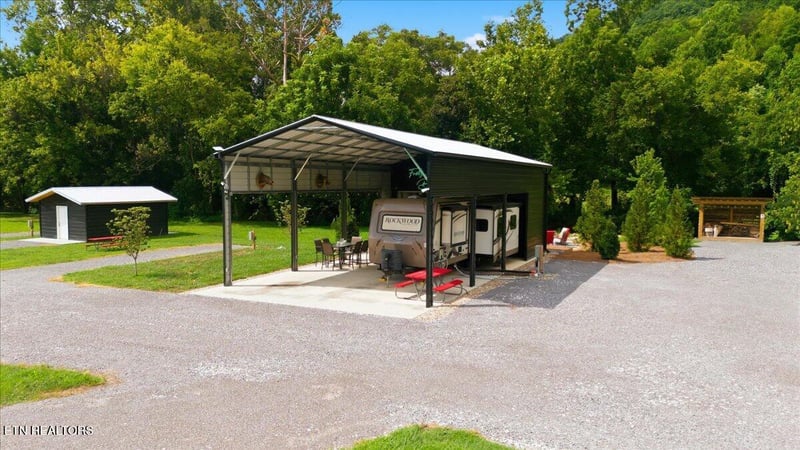 135 Frost Bottom Church Ln, Oliver Springs, TN 37840