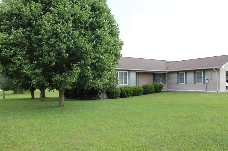 135 Graham Rd, Crossville, TN 38555