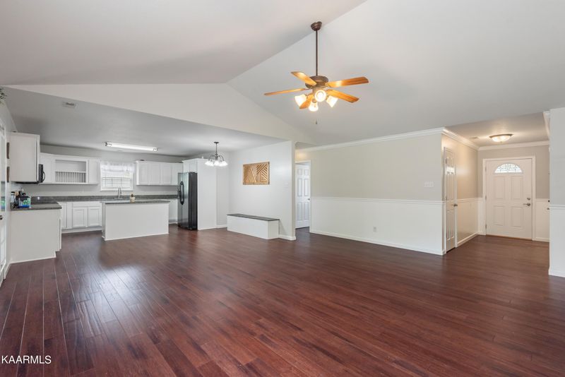 135 Keylee Ln, Maryville, TN 37804