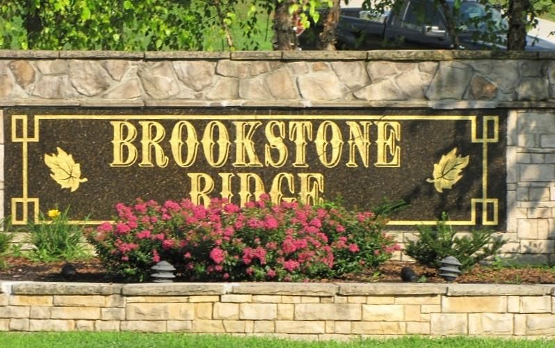 135 Millstone Cir, Clinton, TN 37716