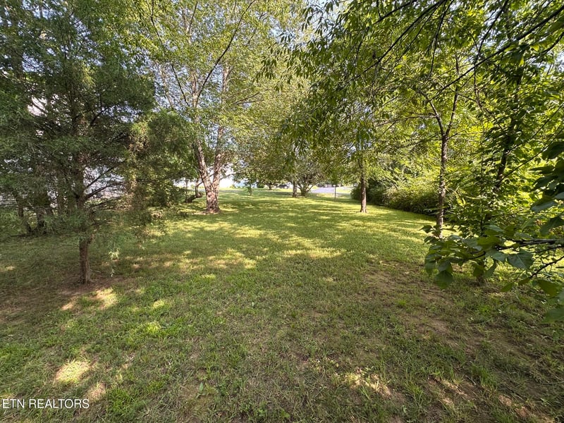 135 Ogana Way, Loudon, TN 37774