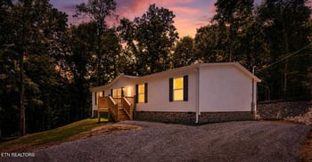 135 Pinecrest Dr, Loudon, TN 37774