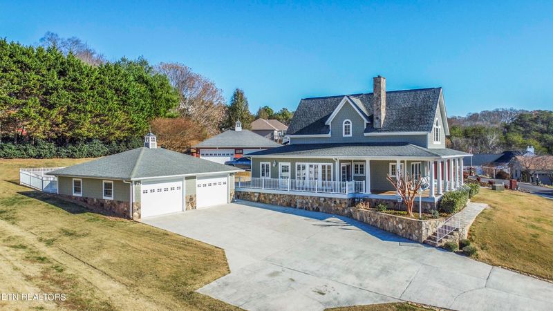 135 Southcove Dr, Greenback, TN 37742