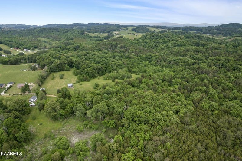 1350 Brogan Rd, Morristown, TN 37813