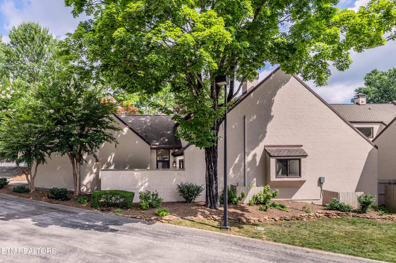 1350 Orleans Dr, Knoxville, TN 37919
