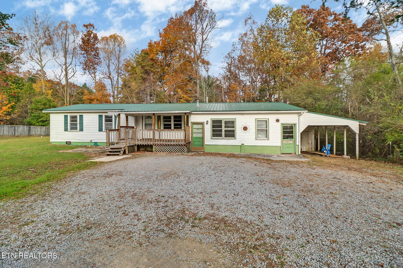 1350 W Main St, Sparta, TN 38583
