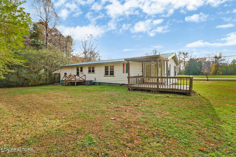 1350 W Main St, Sparta, TN 38583