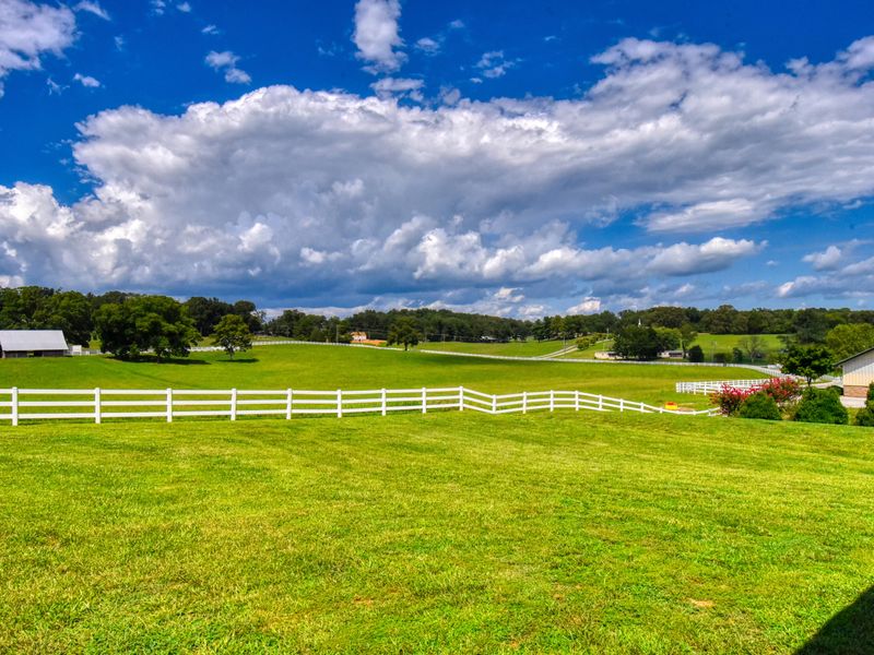 13500 Vonore Rd, Loudon, TN 37774