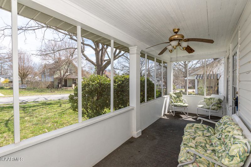 1351 Perkins St, Alcoa, TN 37701