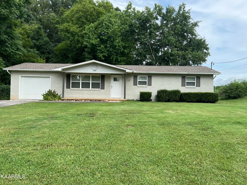 1353 Trentham Cir, Seymour, TN 37865
