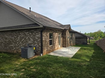 1354 Kenzi Rose Ln, Knoxville, TN 37918