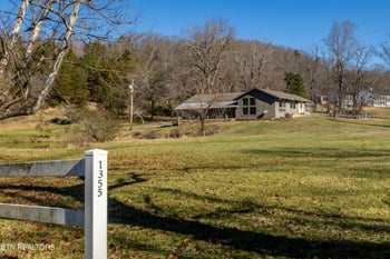 1355 Glover Rd, Rockford, TN 37853