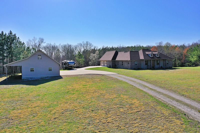 1355 W Robbins Rd, Robbins, TN 37852