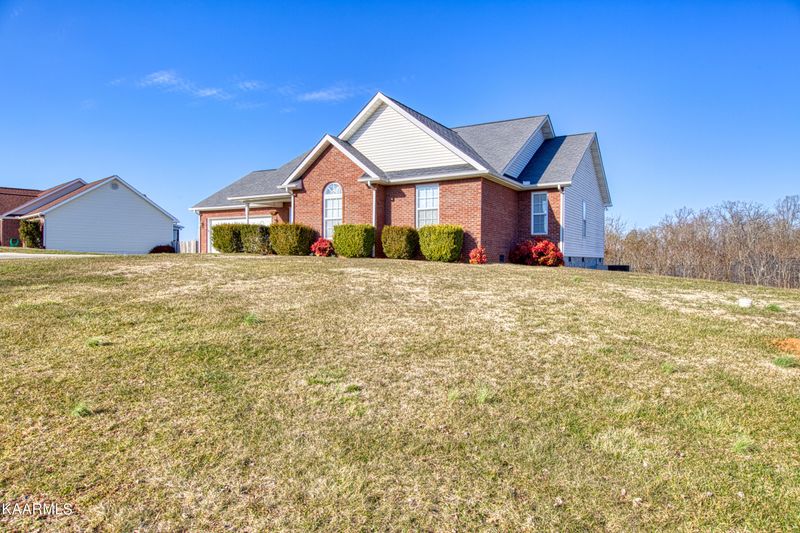1356 Benjamin Blvd, Sevierville, TN 37876