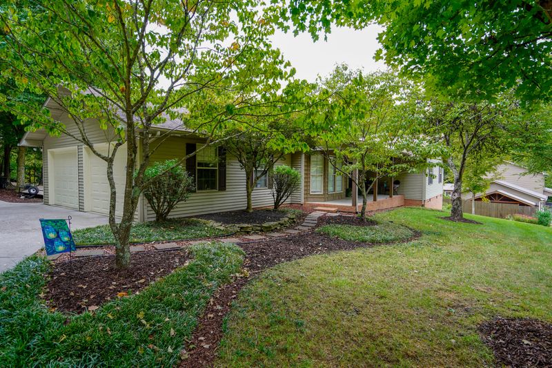 1356 Springview Cir, Seymour, TN 37865