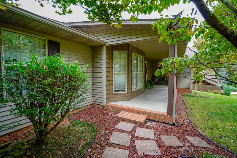 1356 Springview Cir, Seymour, TN 37865