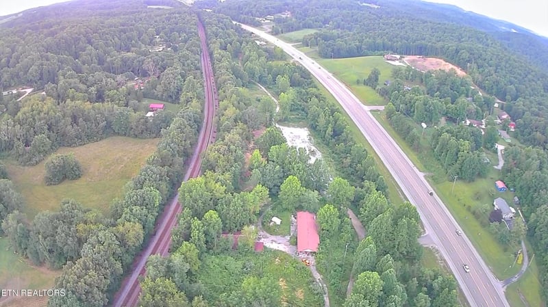 13583 Scott Hwy, Helenwood, TN 37755