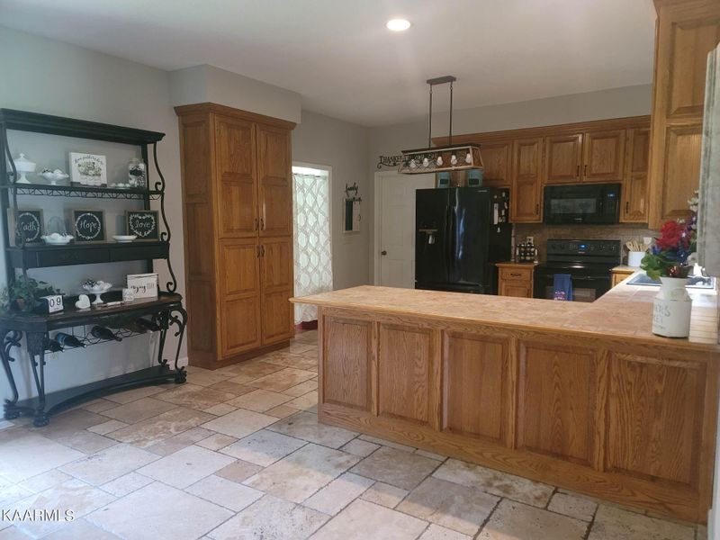 1359 County Road 609, Etowah, TN 37331