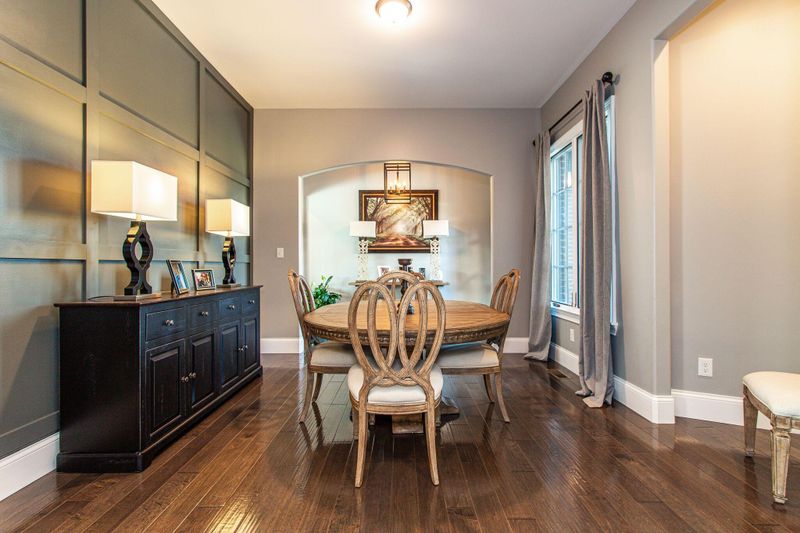1359 River Run Cir, Sevierville, TN 37876