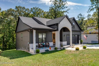 136 Amohi Way, Loudon, TN 37774