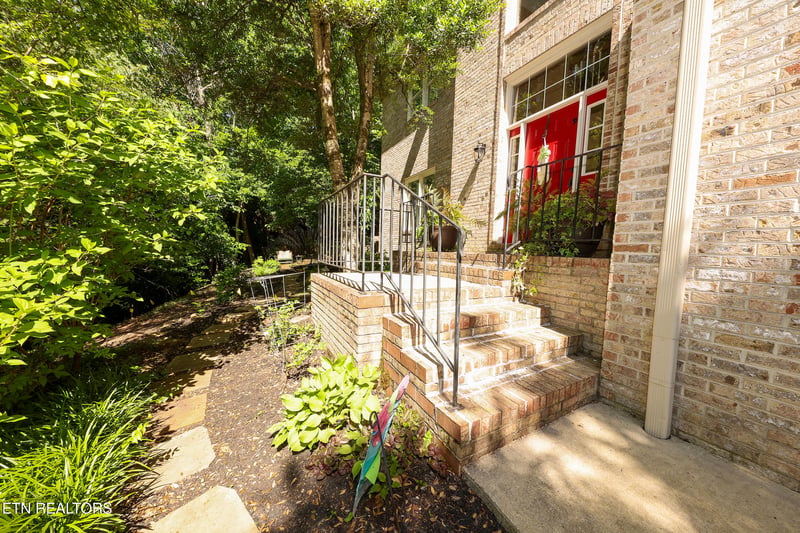 136 Baypath Dr, Oak Ridge, TN 37830