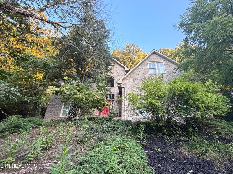 136 Baypath Dr, Oak Ridge, TN 37830