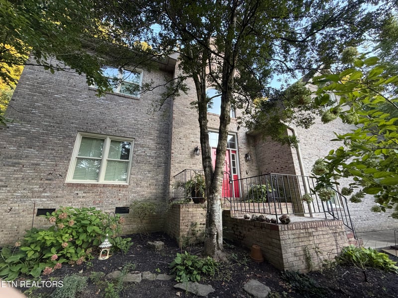 136 Baypath Dr, Oak Ridge, TN 37830