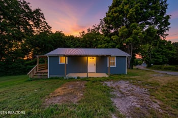 136 County Road 909, Etowah, TN 37331