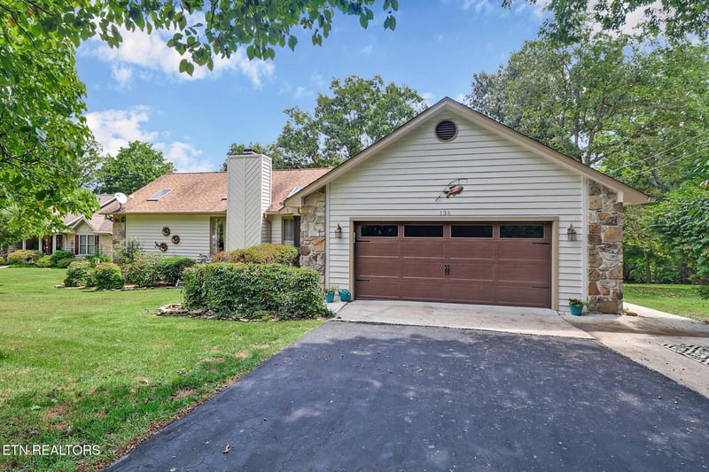 136 Dalefield Loop, Crossville, TN 38558