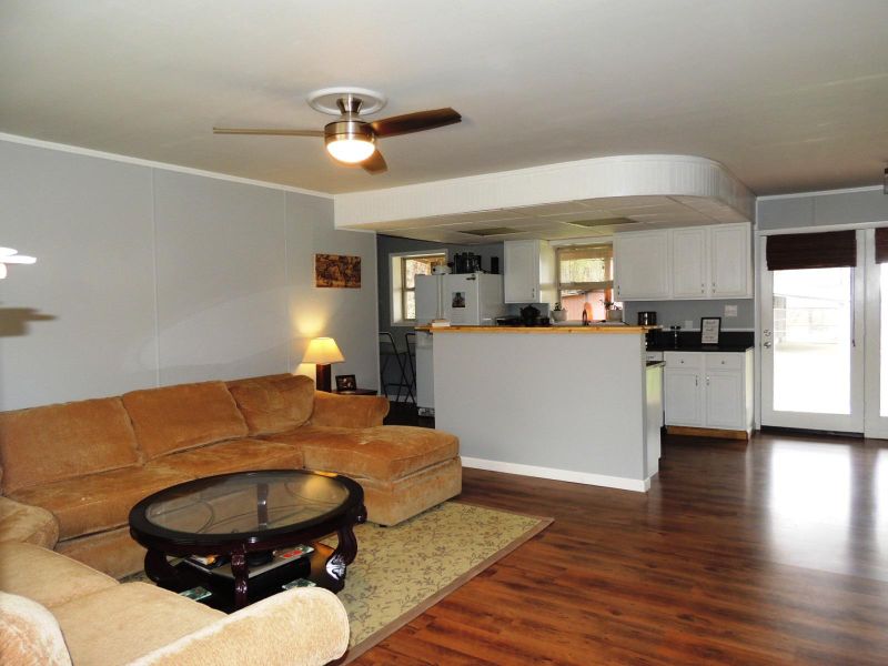 136 Deathridge Rd, Crossville, TN 38555