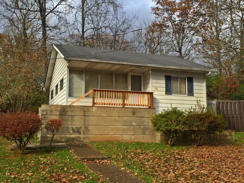 136 E Wadsworth Cir, Oak Ridge, TN 37830