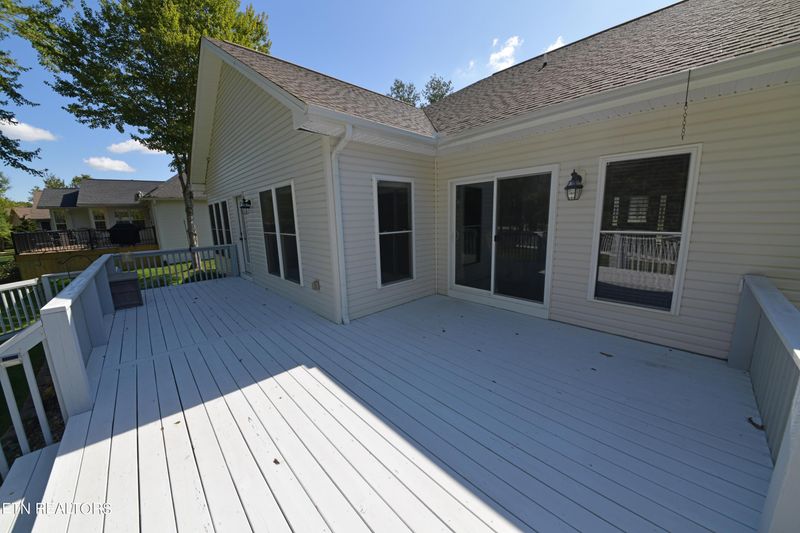 136 Forest Hill Dr, Fairfield Glade, TN 38558