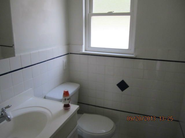 136 Hillside Rd, Oak Ridge, TN 37830