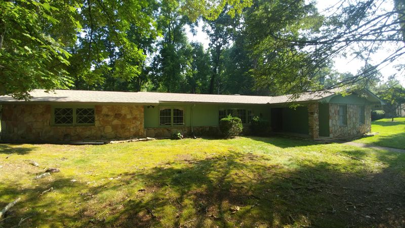 136 Normandy Rd, Oak Ridge, TN 37830