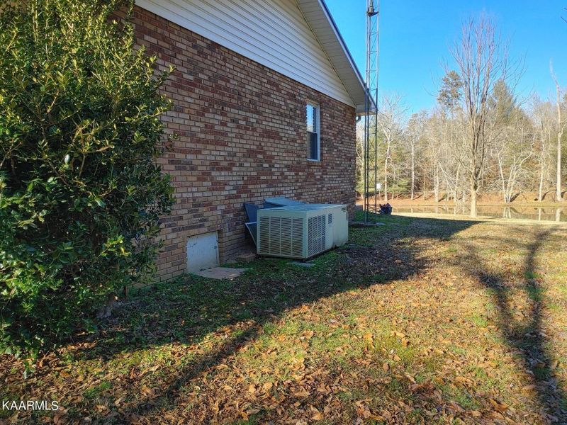136 Orchard Valley Dr, Harriman, TN 37748