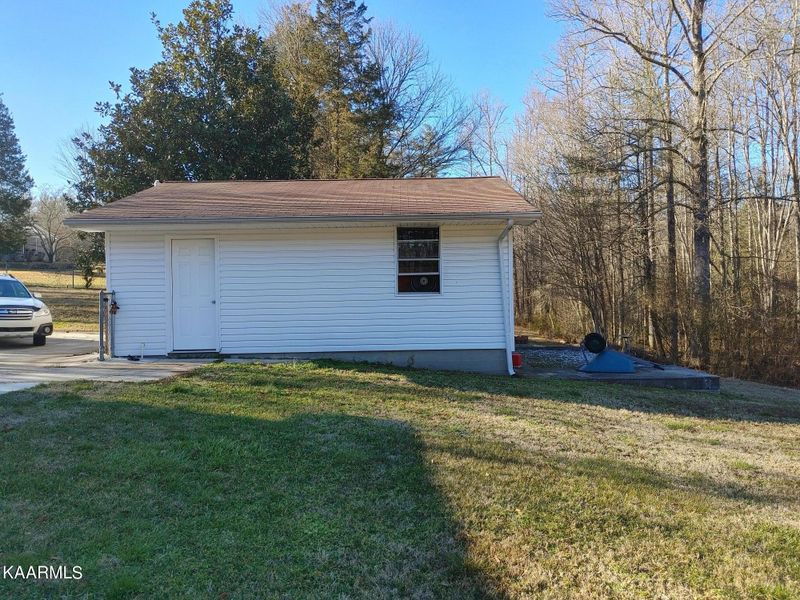 136 Orchard Valley Dr, Harriman, TN 37748