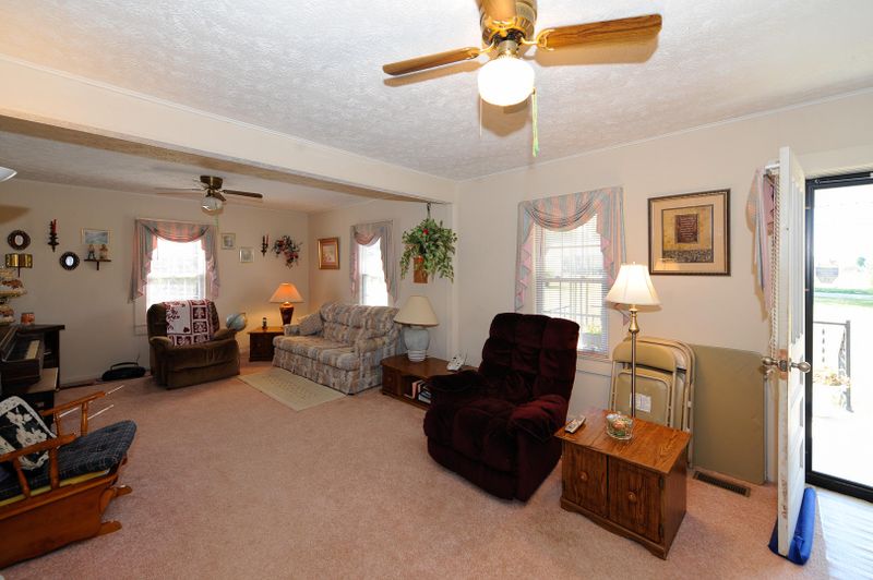 136 S Springview Rd, Maryville, TN 37801