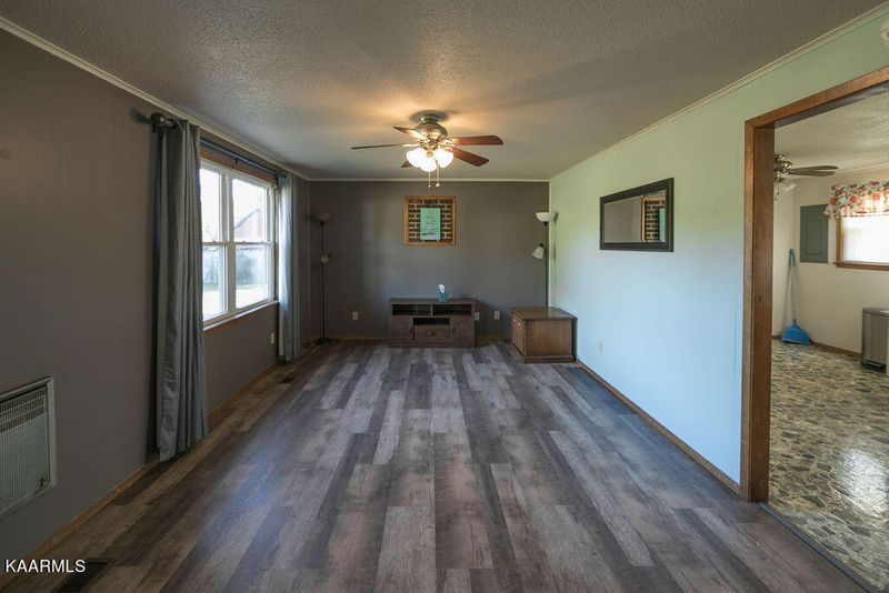 136 Viars Rd, Philadelphia, TN 37846