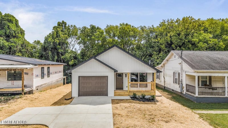 136 W Moody Ave, Knoxville, TN 37920