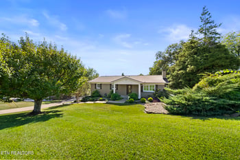 136 Westwood Dr, Clinton, TN 37716
