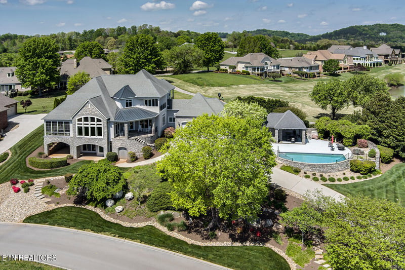 136 White Hawk Dr, Vonore, TN 37885