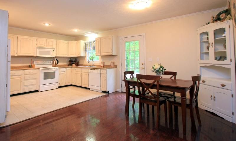 136 White Loop Rd, Clinton, TN 37716