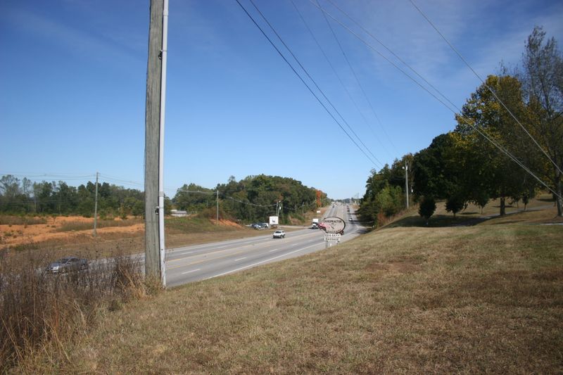1361 Highway 411, Vonore, TN 37885