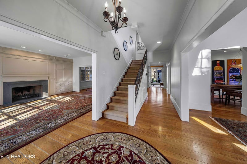 1364 Kensington Dr, Knoxville, TN 37922
